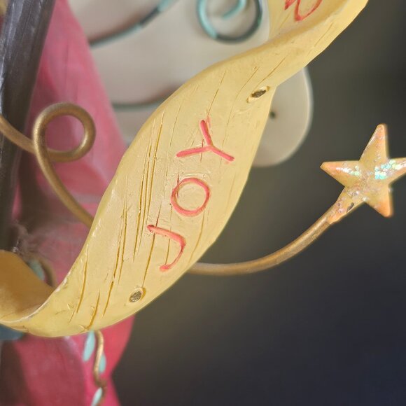 Vintage 2000 Demdaco Angel Christmas Figurine. Friendship/Joy/Peace. Signed - Picture 6 of 12